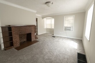 207 Waugh St in Columbia, MO - Building Photo - Building Photo