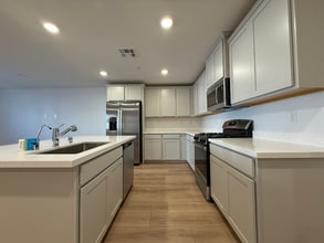 9660 Axel Fls Ave in Las Vegas, NV - Building Photo - Building Photo