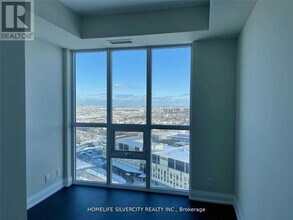 15 Lynch St in Brampton, ON - Building Photo - Building Photo