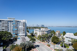 The Vistas in Miami Beach, FL - Building Photo - Building Photo