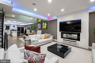 1121 Earl St in Philadelphia, PA - Building Photo - Building Photo