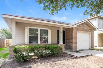 1415 Grand Prince Ln in Houston, TX - Building Photo - Building Photo