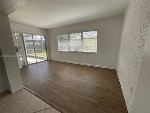 4343 NW 113th Terrace in Sunrise, FL - Building Photo - Building Photo