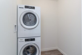 Peatt Commons East in Victoria, BC - Building Photo - Building Photo