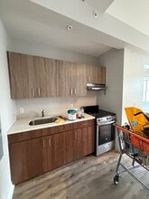 106 N Grove St, Unit 313 in East Orange, NJ - Building Photo - Building Photo