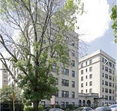 5480 S Cornell Ave in Chicago, IL - Building Photo - Building Photo