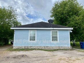 913 W Point Rd-Unit -0521 in Corpus Christi, TX - Foto de edificio - Building Photo