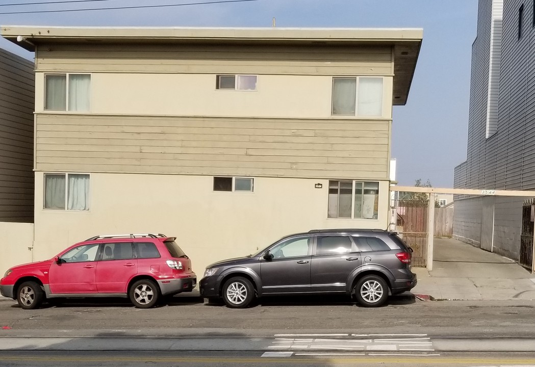 3544 Taraval St in San Francisco, CA - Building Photo