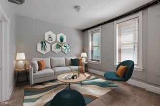 Charleston 2054 W in Chicago, IL - Foto de edificio - Building Photo