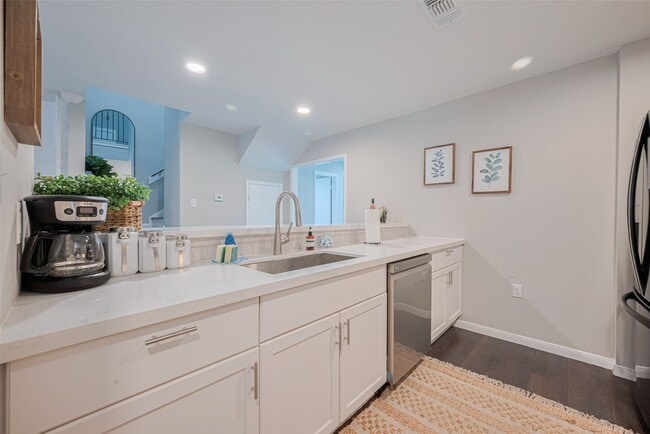 property at 14688 Perthshire Rd