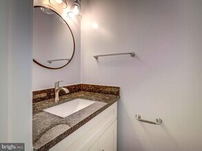 14373 Saguaro Pl in Centreville, VA - Building Photo - Building Photo