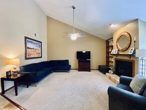 11408 Galleria Dr in Tampa, FL - Building Photo - Building Photo