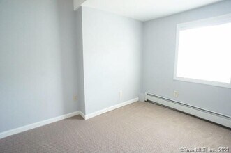 127 Harbor Ave in Norwalk, CT - Building Photo - Building Photo