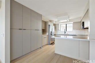 512 Iolani Ave in Honolulu, HI - Building Photo - Building Photo