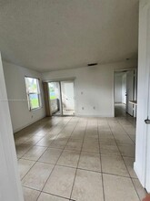 17500 NW 67th Pl in Hialeah, FL - Building Photo - Building Photo