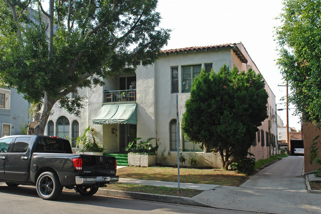 631 S Cloverdale Ave in Los Angeles, CA - Building Photo - Building Photo