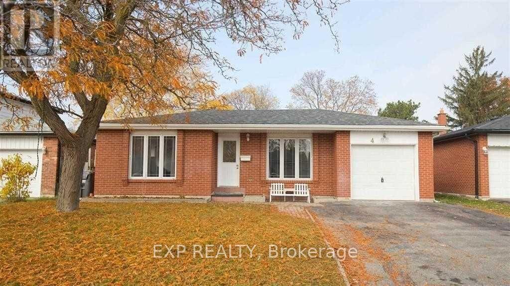 4 Goodwood Rd in Brampton, ON - Building Photo