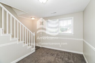 720 Bryant Rd in Pelzer, SC - Foto de edificio - Building Photo