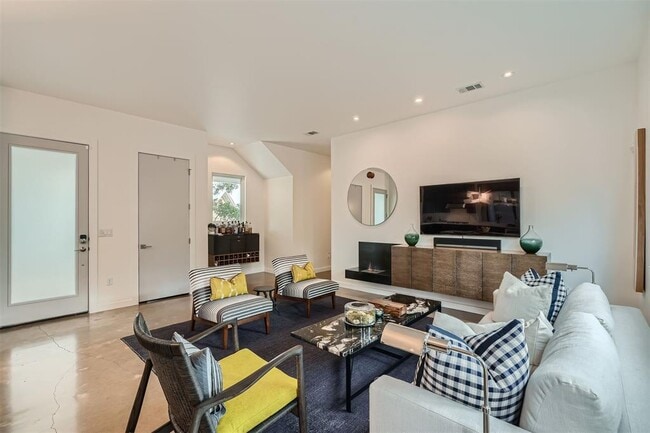 705 E Monroe St in Austin, TX - Building Photo - Building Photo