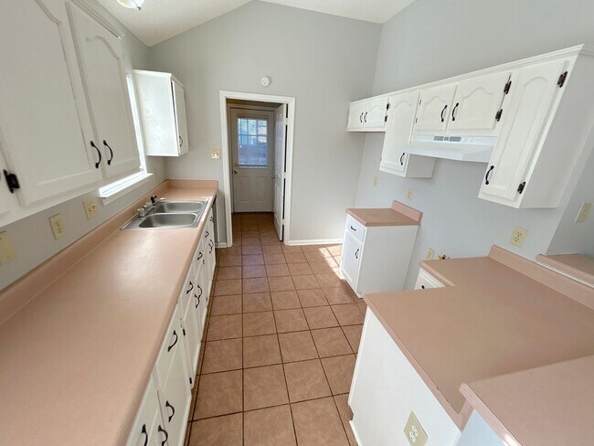 4267 Kings Valley Cove E in Memphis, TN - Building Photo - Building Photo