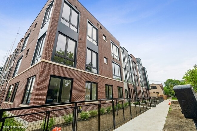 property at 4222 W Belmont Ave