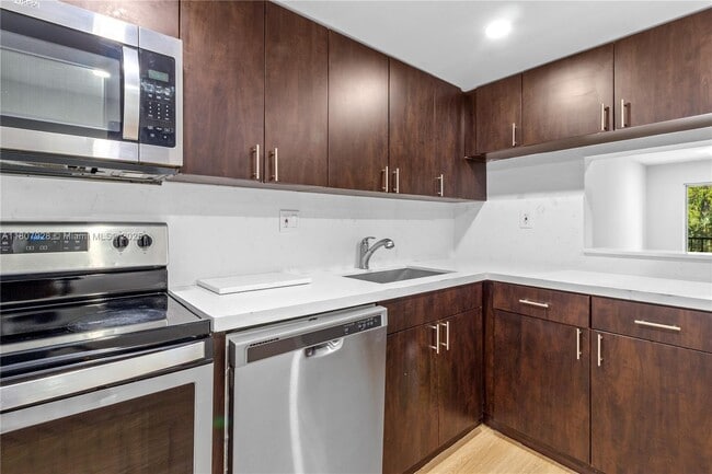 property at 7900 S Colony Cir