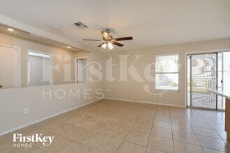 692 Rising Brook Dr in Henderson, NV - Building Photo - Building Photo