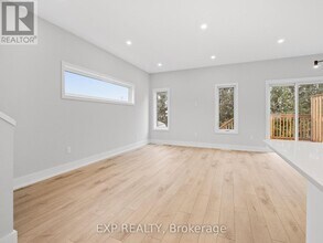 1142 Ontario Rd in Welland, ON - Building Photo - Building Photo