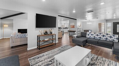 6314 Senators Dr in Corpus Christi, TX - Building Photo - Building Photo