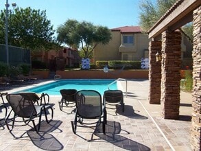 1455 E Katie Ave in Las Vegas, NV - Building Photo - Building Photo