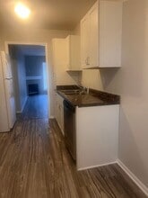 8646 N Cleveland Ln in Kansas City, MO - Building Photo - Building Photo