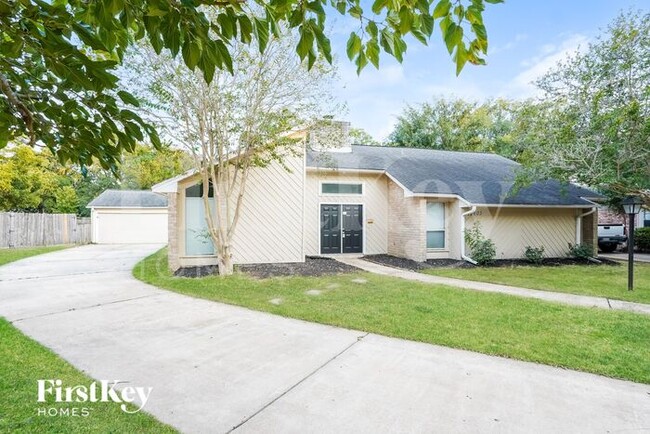 15603 Sandy Hill Dr in Houston, TX - Building Photo - Building Photo