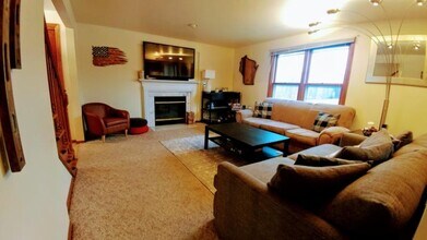 1717 Patriot Way in De Pere, WI - Building Photo - Building Photo