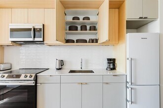 155 Broadway, Unit #1 in Somerville, MA - Building Photo - Building Photo