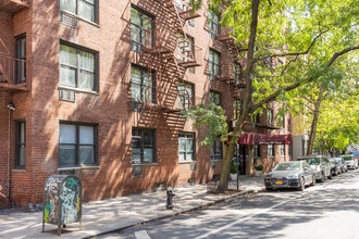 229 E 29th St in New York, NY - Building Photo - Building Photo