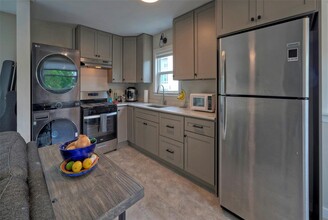 5315 Helen St in Austin, TX - Building Photo - Building Photo