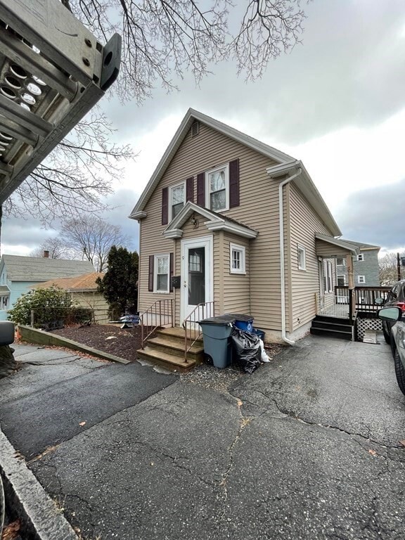 property at 9 Thayer St