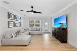 530 SW 11th Ave in Fort Lauderdale, FL - Foto de edificio - Building Photo