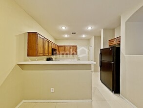 6275 Dartington Hall St in Henderson, NV - Building Photo - Building Photo