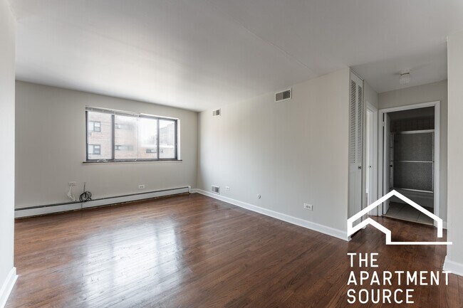 6011 N Winthrop Ave in Chicago, IL - Building Photo - Building Photo