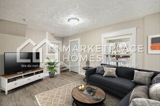 1101 May St in Lansing, MI - Building Photo - Building Photo