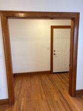 34 Nesbit Ave, Unit 3 in West Hartford, CT - Building Photo - Building Photo