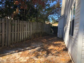 905 Lowry Ct in Wilmington, NC - Building Photo - Building Photo