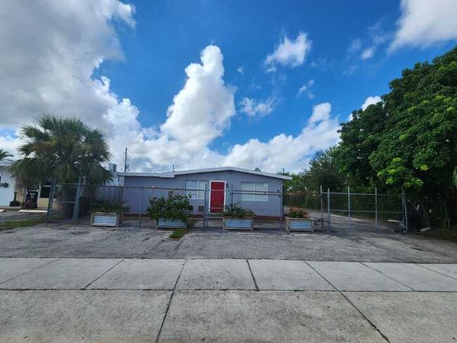 property at 1956 Grove Ave