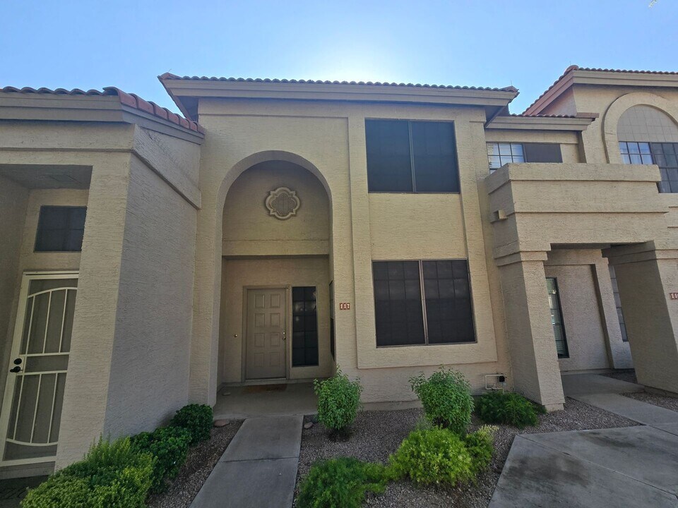 3930 W Monterey St in Chandler, AZ - Building Photo