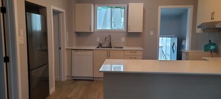 574 Mulvey Av in Winnipeg, MB - Building Photo - Building Photo