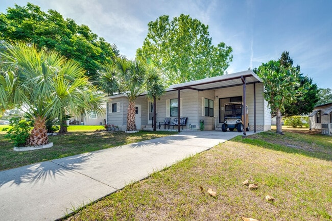 1224 Dustin Dr in Lady Lake, FL - Building Photo - Building Photo