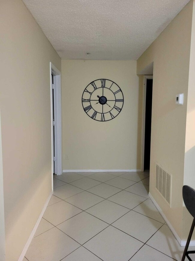 2311 N Congress Ave in Boynton Beach, FL - Building Photo - Building Photo