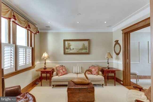 1654 33rd St NW in Washington, DC - Building Photo - Building Photo