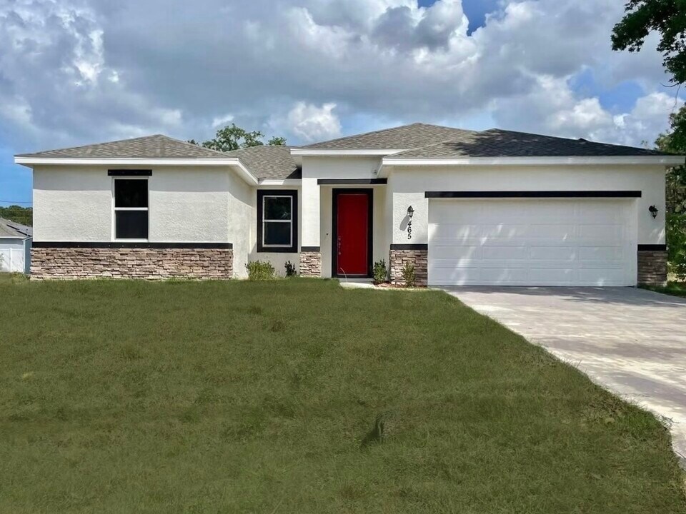 465 Birch Ave SW in Palm Bay, FL - Building Photo